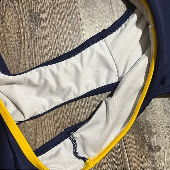 Cupshe Yellow and White Women's Bikini Size Medium Large - Picture 7 of 9